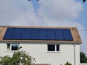 Apartment | Exterior - Smart 3 bed Apartment With Fast Wi-fi & 24hr Light (Abuja)