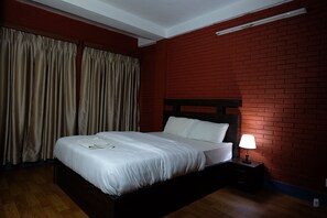 2 chambres, bureau, Wi-Fi gratuit, draps fournis
