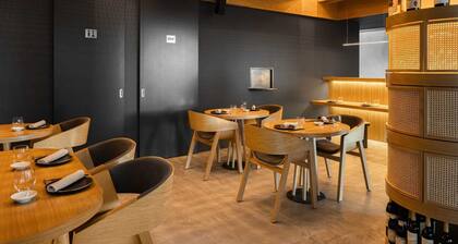 The Lockin Bar & Resturant