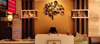 Sri Maharaja Residency