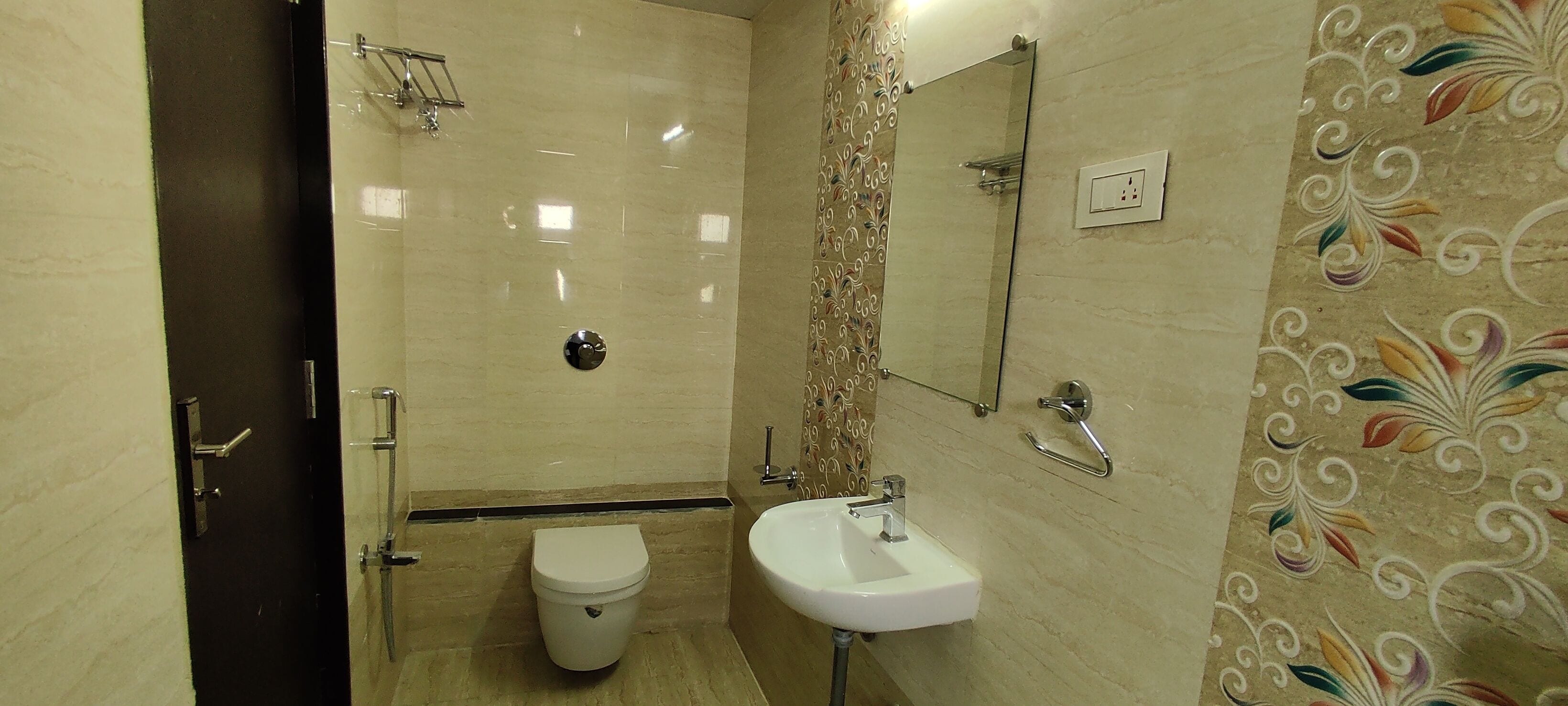 premium double room | bathroom