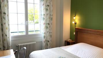 Bureau, espace de travail pour ordinateur portable