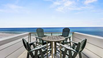 House, 5 Bedrooms | Property grounds