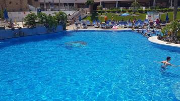 Piscine couverte, piscine chauffée