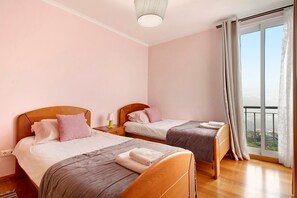 2 habitaciones, tabla de planchar con plancha y wifi gratis 