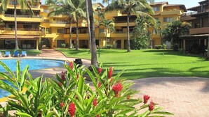 Exterior - Los Tules Mexican Resort (Puerto Vallarta)