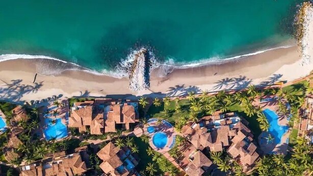 Pool - Los Tules Mexican Resort (Puerto Vallarta)