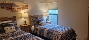 3 habitaciones, tabla de planchar con plancha y wifi gratis 