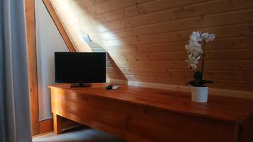 Cabaña familiar | Sistema de insonorización, tabla de planchar con plancha, wifi gratis