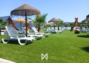 En säsongsöppen utomhuspool