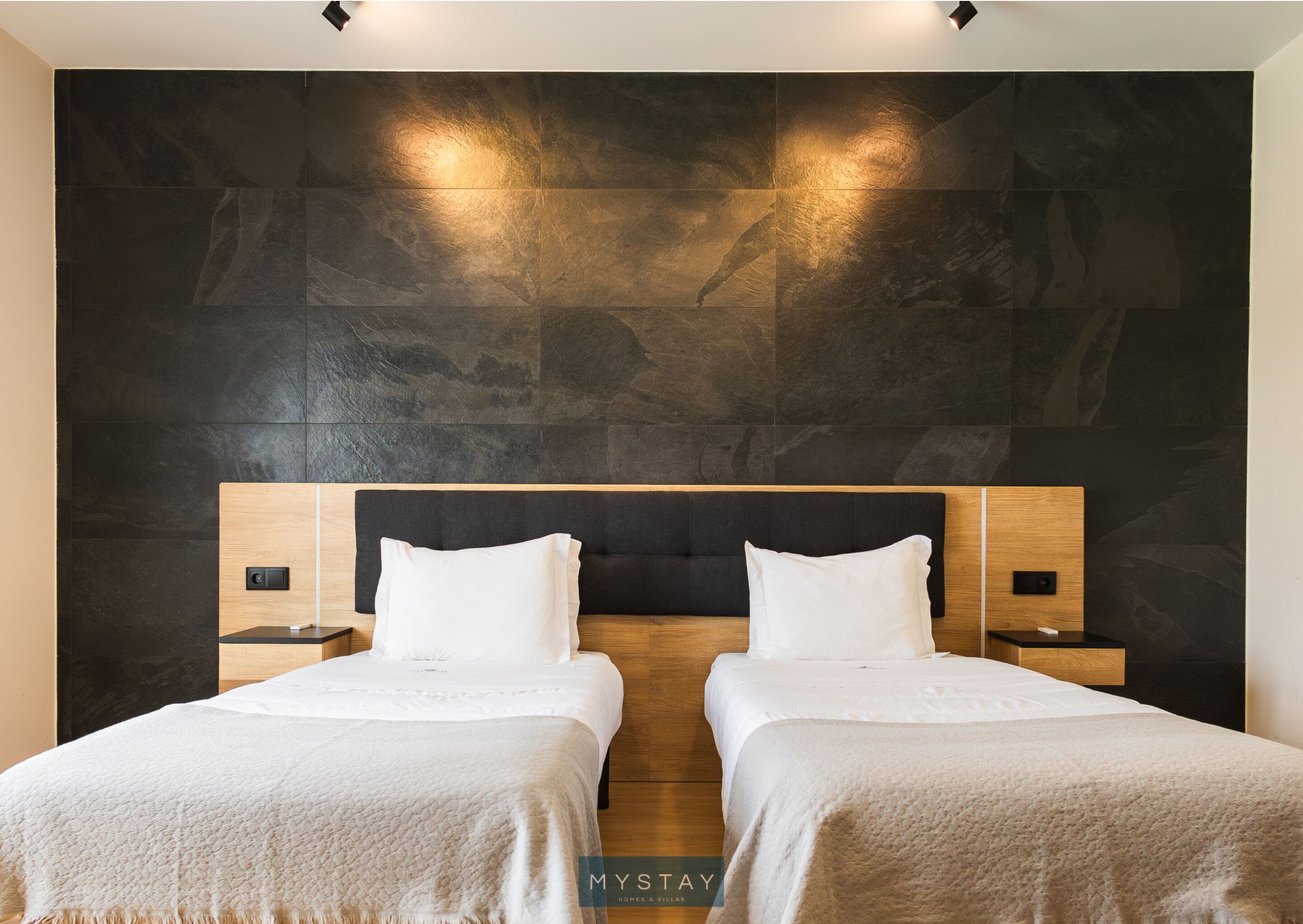 Classic Double or Twin Room | Soundproofing, iron/ironing board, free WiFi, bed sheets