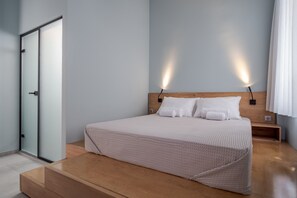 Dobbelt- eller tomannsrom – classic | Minibar, blendingsgardiner, lydisolert og wi-fi (inkludert)