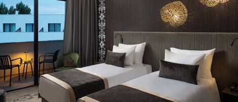 Superior Room, 2 Single Beds | Premium bedding, free minibar, in-room safe, desk
