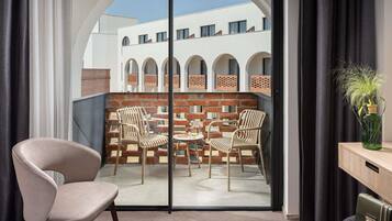 Ylelliset vuodevaatteet, ilmaiset minibaarituotteet