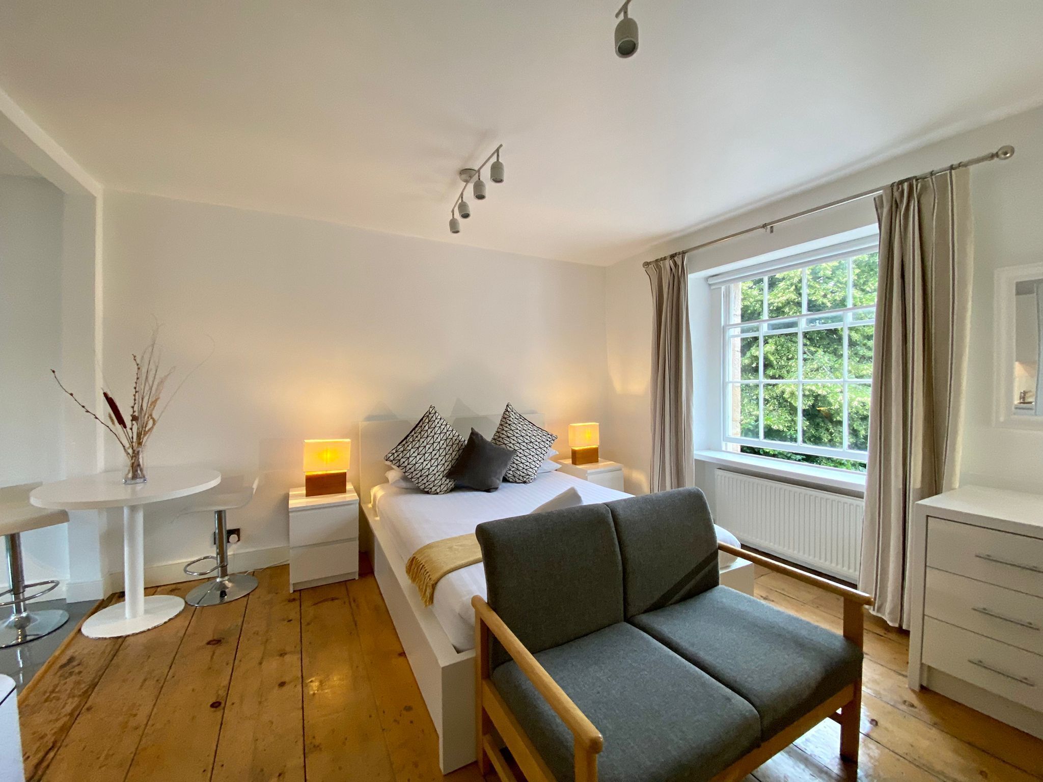 Desk, iron/ironing board, free WiFi, bed sheets