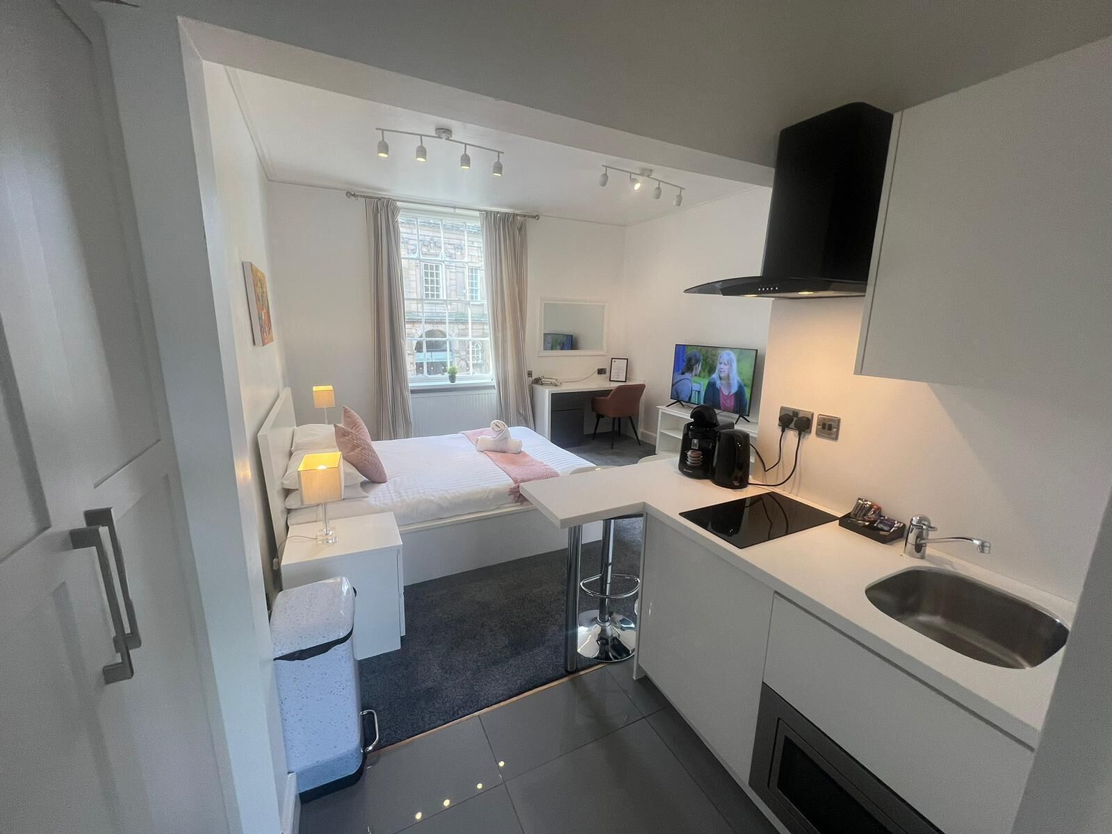 Private kitchenette