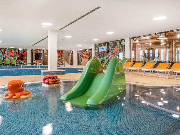2 indoor pools - Mövenpick Balaland Resort Lake Balaton (Szantod)