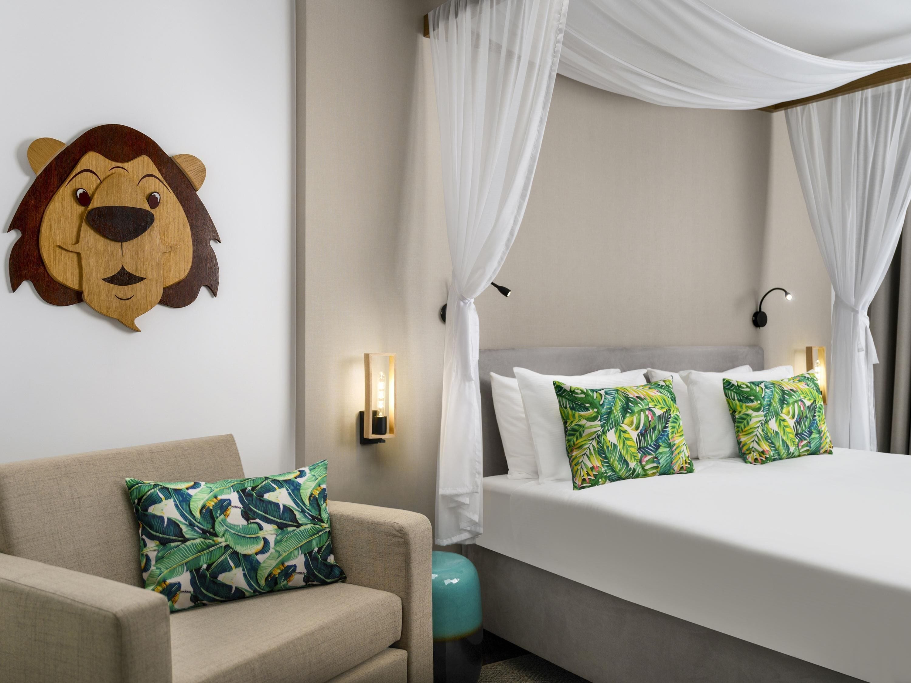 防过敏的被褥、迷你吧、客房内保险箱、办公桌