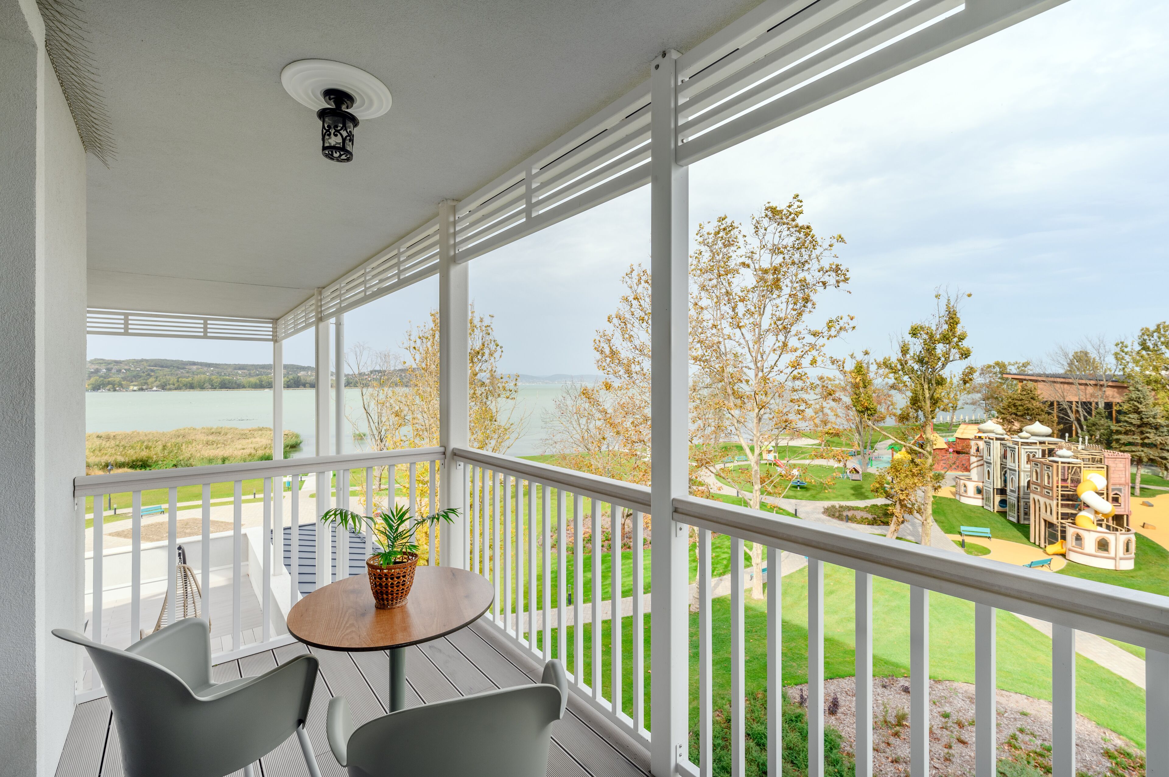 Deluxe-Suite, Mehrere Betten | Terrasse/Patio