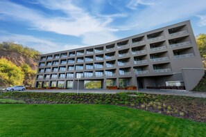 Front of property - Minaro Hotel Tokaj - MGallery Collection (Tokaj)