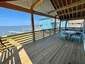 Outdoor dining - NP43:  Charming waterfront home on Pamlico Sound (Ocracoke)