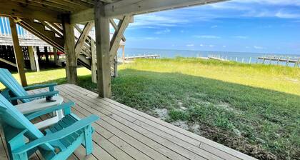 NP43: Charming waterfront home on Pamlico Sound