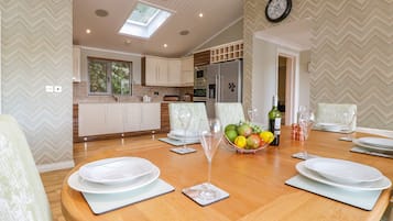 Fridge, dishwasher, electric kettle, toaster