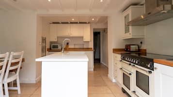 Fridge, microwave, dishwasher, toaster