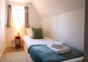 4 chambres, fer et planche à repasser, accès au Wi-Fi (inclus)