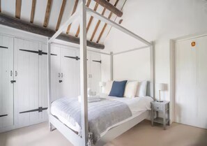 4 habitaciones, tabla de planchar con plancha y wifi gratis 