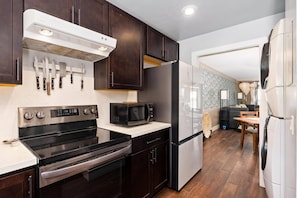 Condo, 2 Bedrooms | Private kitchen