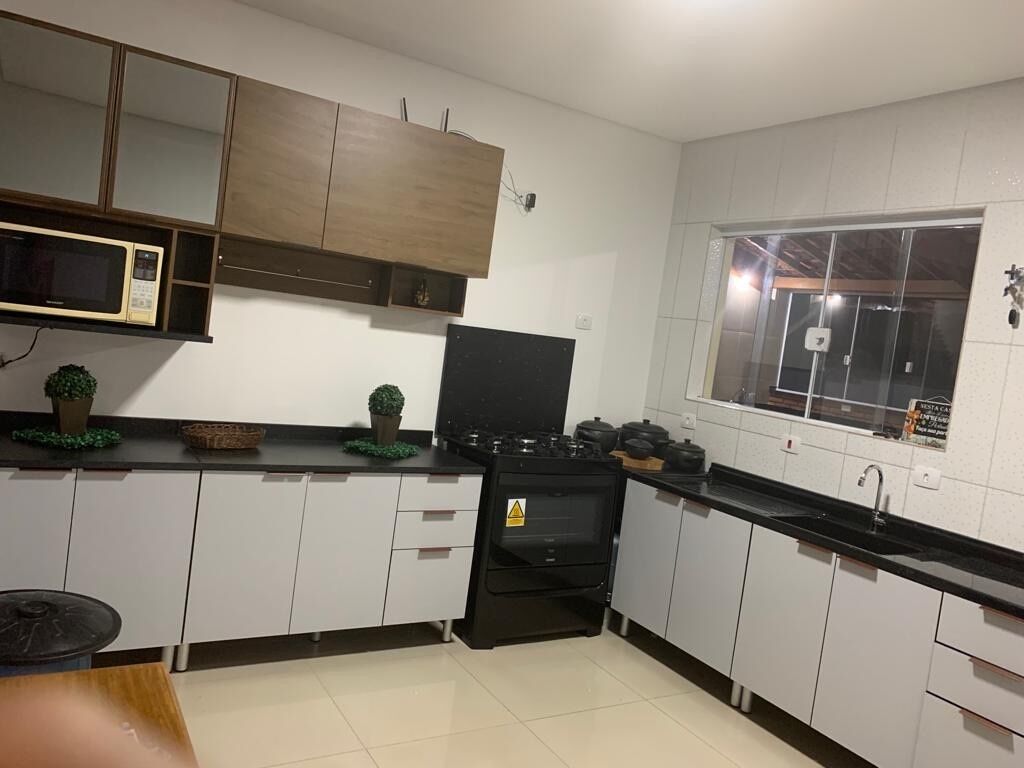 雪櫃、微波爐、焗爐、爐具