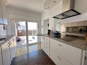 Fridge, microwave, dishwasher, coffee/tea maker - Villa Poncella - Four Bedroom Chalet, Sleeps 8 (Roses)