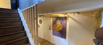 Private 1 BR Suite near U of W