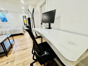 1 bedroom, desk, iron/ironing board, WiFi