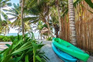 On the beach - Beachfront paradise with private pool, ocean view, full kitchen, & shaded patio (Tulum)