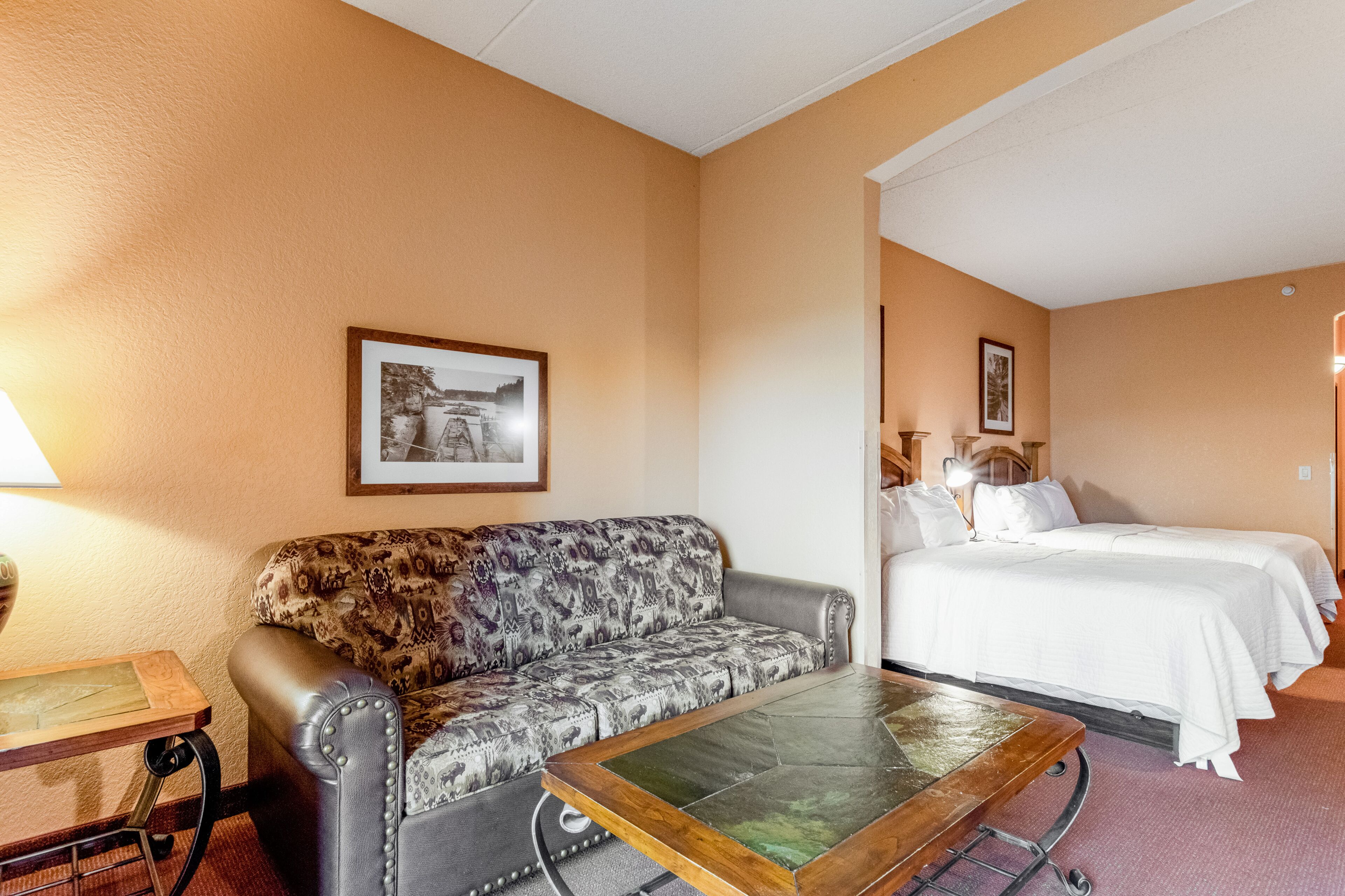 Riverside studio with private balcony, on-site golf