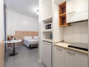 1 bedroom, WiFi - one-room apartment navigli accommodation (Milano)