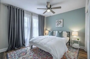 3 camere, una scrivania, ferro/asse da stiro, Wi-Fi gratuito