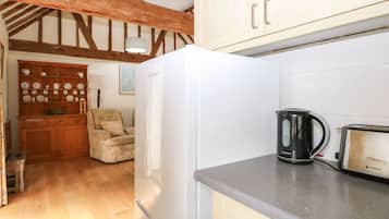 Casa de campo | Cozinha privada | Geladeira, chaleira elétrica, torradeira