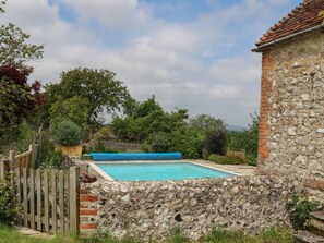 Outdoor pool - Byre Cottage 3 (Pulborough)