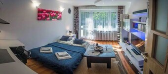 Comfortable Seven Apartment Close to Downtown