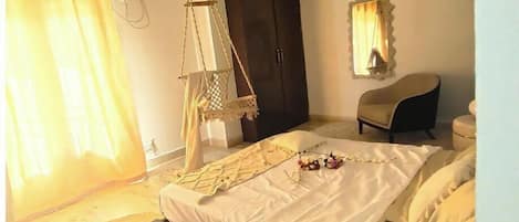 1 bedroom, desk, iron/ironing board, free WiFi