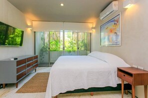 3 quartos, ferros/tábuas de passar roupa, Wi-Fi, roupa de cama