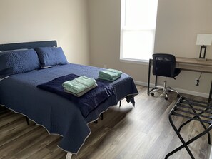 2 bedrooms, desk, iron/ironing board, free WiFi