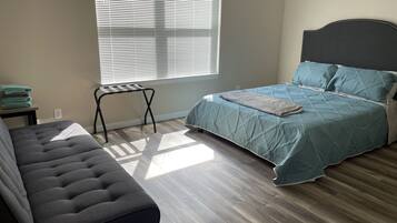 2 bedrooms, desk, iron/ironing board, free WiFi