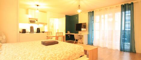 Desk, iron/ironing board, free WiFi, bed sheets