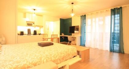 Neuf âą Parking Gratuit, 8mn RERC Paris, Bultex Mat