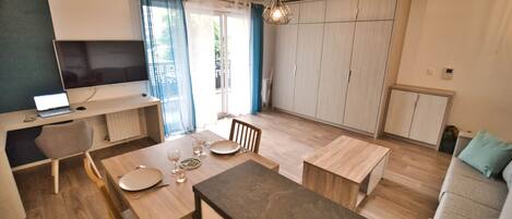 スマートテレビ