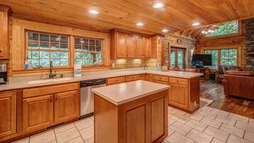 KĂŒhlschrank, Mikrowelle, Ofen, Herdplatte